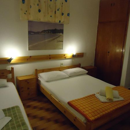 Pensionmargaritakotroniskiathos Skiathos Exterior foto