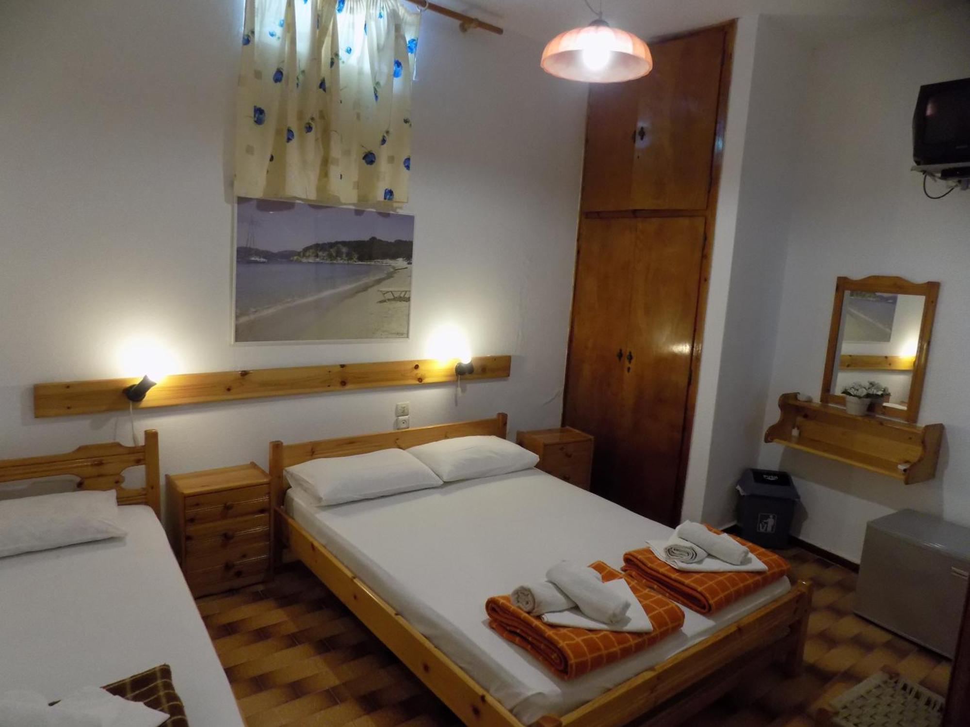 Pensionmargaritakotroniskiathos Skiathos Exterior foto