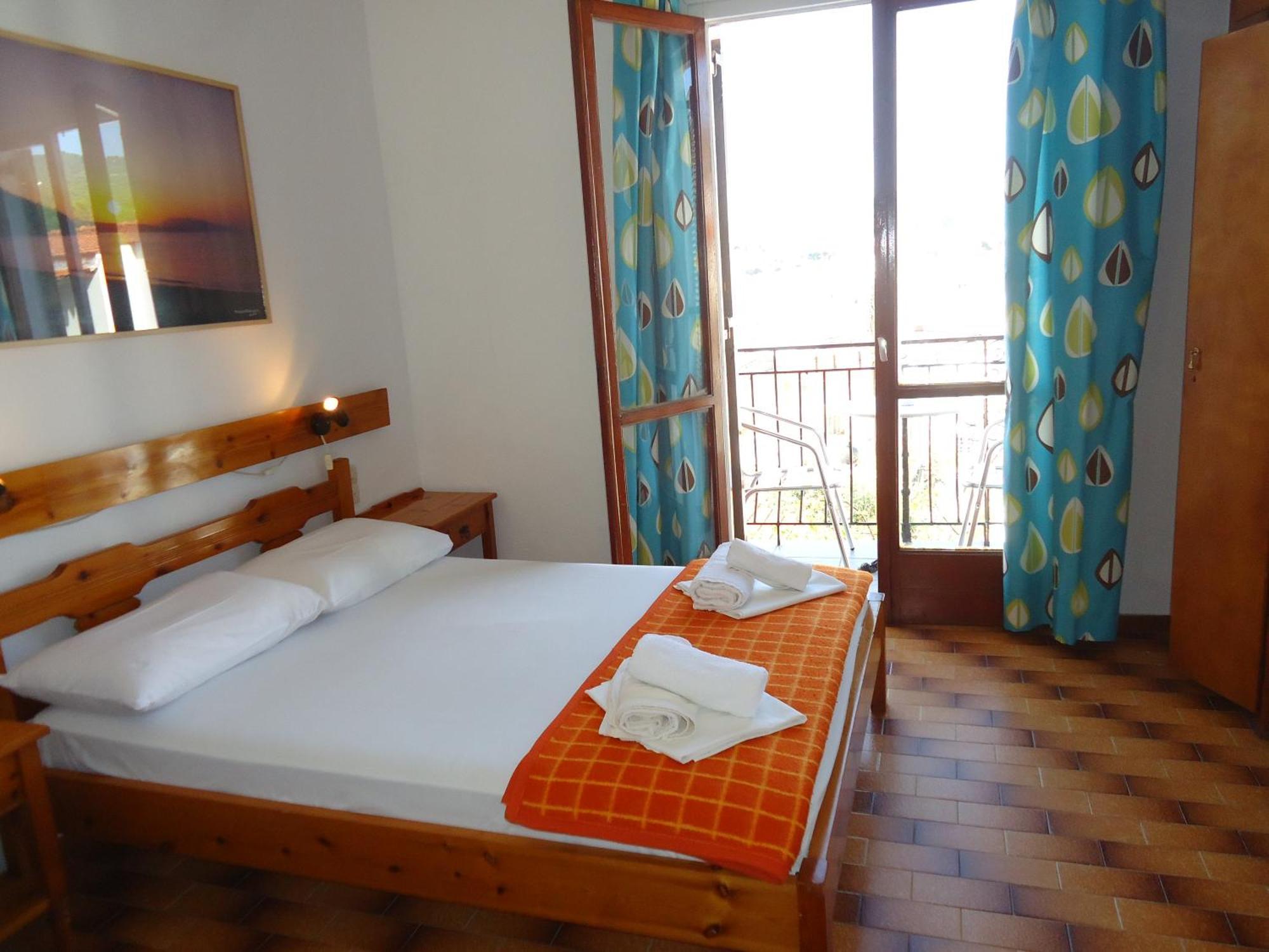 Pensionmargaritakotroniskiathos Skiathos Exterior foto